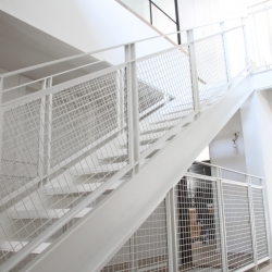 מדרגות ברזל בעיצוב אישי יואב עובדיה